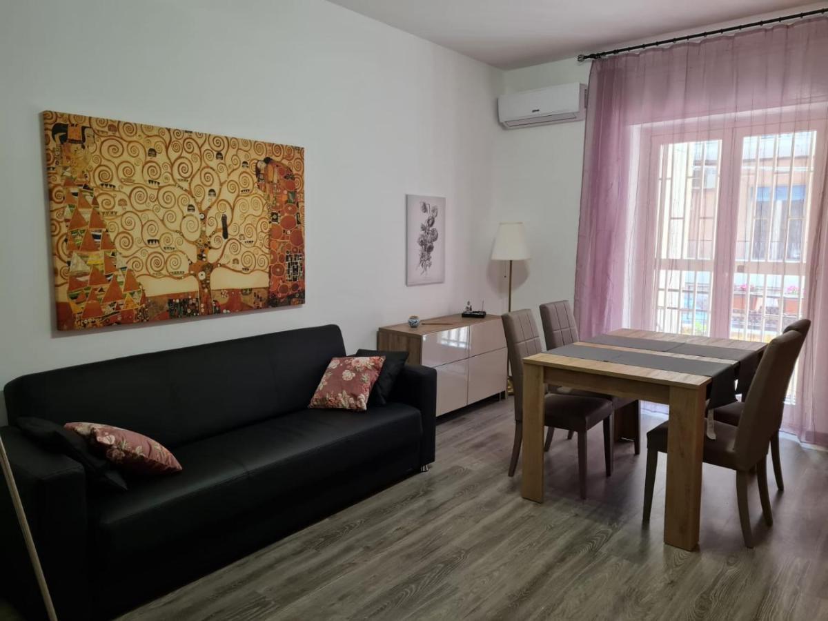 Dr House Apartment 카타니아 외부 사진